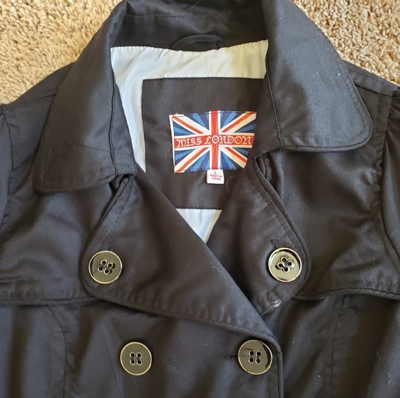 Cute Dress Coat - Picture 2 of 4